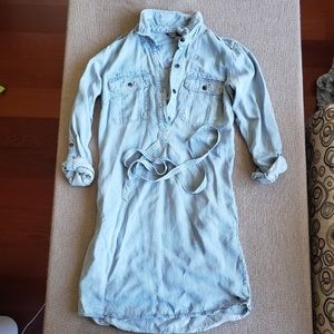 Dress with waist tie